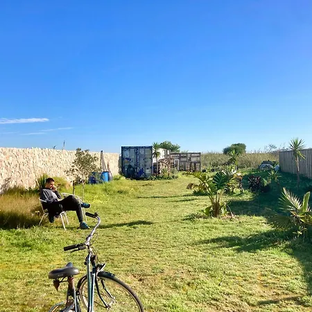 Early Afternoon Surf Club Hostel Ferrel (Leiria)